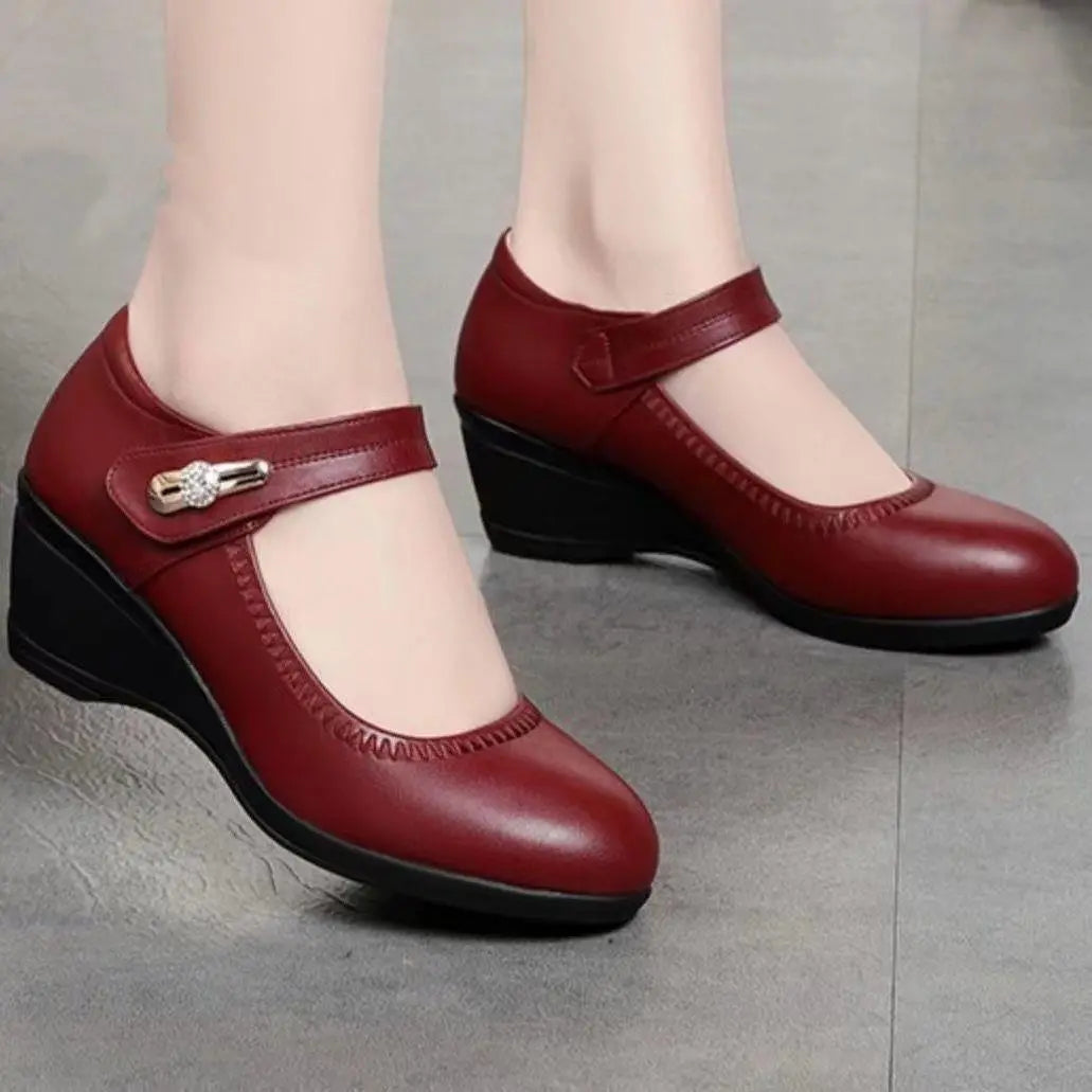 🏆【Cumpărați 1, primiți 1 gratuit】👡【35-41】Piele moale talpă moale toc pană anti-alunecare pantofi din piele pentru mamă